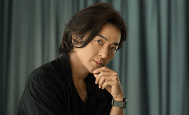 郑伊健|被封杀的郑伊健52岁依旧没解封，知道他当初做的事后，就明白了