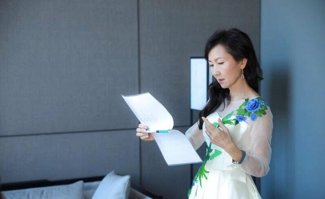 「关之琳」这9位明星都美若天仙,但却没有生小孩,你最惋惜谁的美?