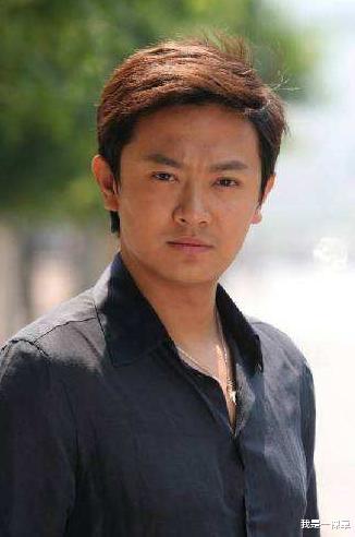 [印小天]遭遇“插刀门”，摔得遍体鳞伤的印小天，就在前天又曝新情况