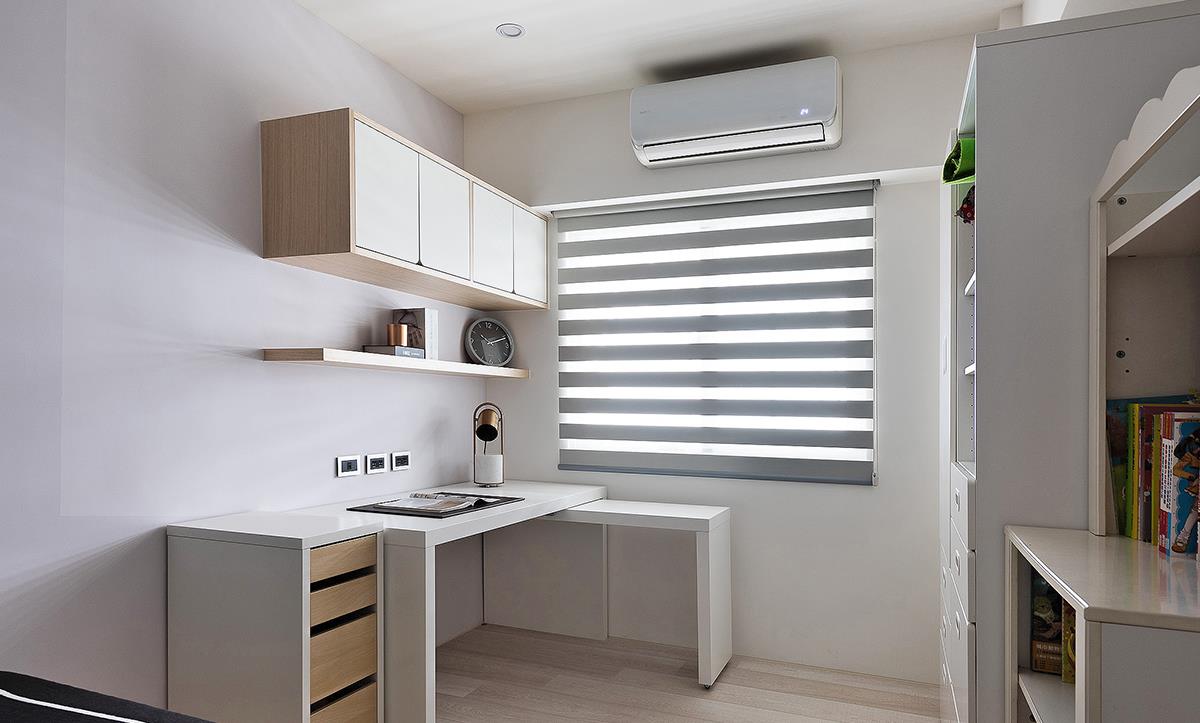 沙溢▲她家132㎡的房子一入户就把人迷住，全屋干净整洁到令人羡慕，美