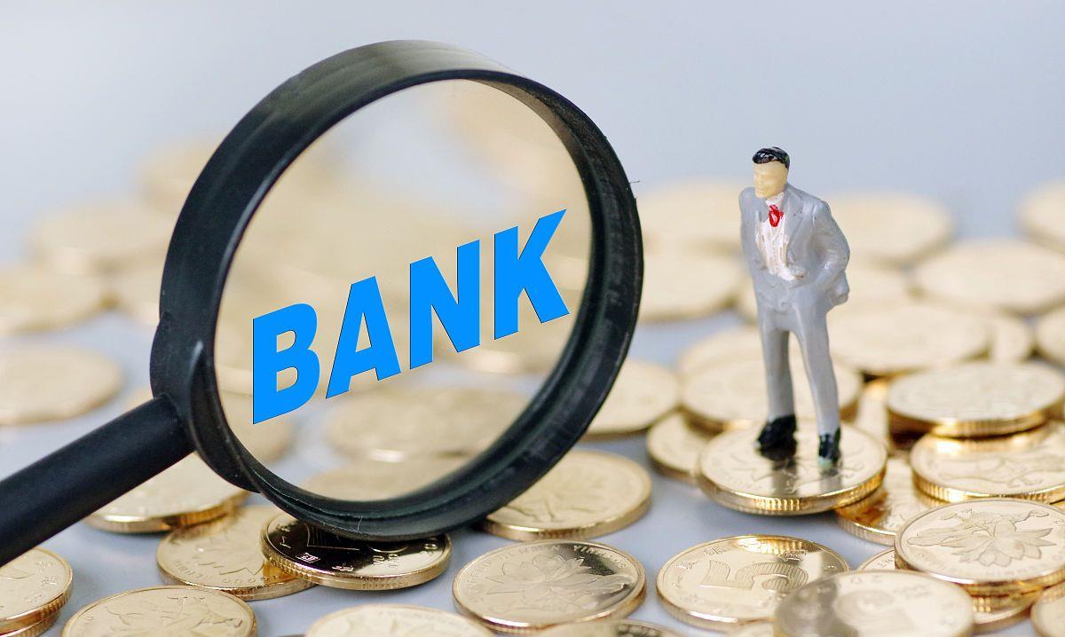 「黄金」1999年价值1万元的黄金，放到现在值多少钱了？1万元存款呢？