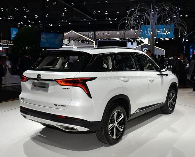 SUV|长安SUV终于逆袭，颜值完胜H6，落地10万，2.0T+双屏内饰，真帅气