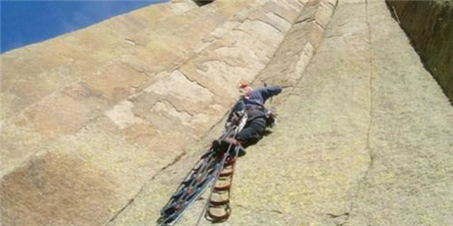 |世界上最难爬的山，仅264米高，却不到百人能登顶，名字世人皆知