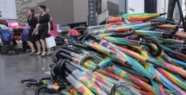 『共享雨伞』30万把共享雨伞有借无还!创始人却乐开花?懂行人:人家赚嗨了!