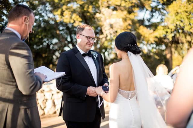 德克萨斯州@单亲母亲与美国男子网聊2个月相恋,如今带着11岁儿子嫁到美国