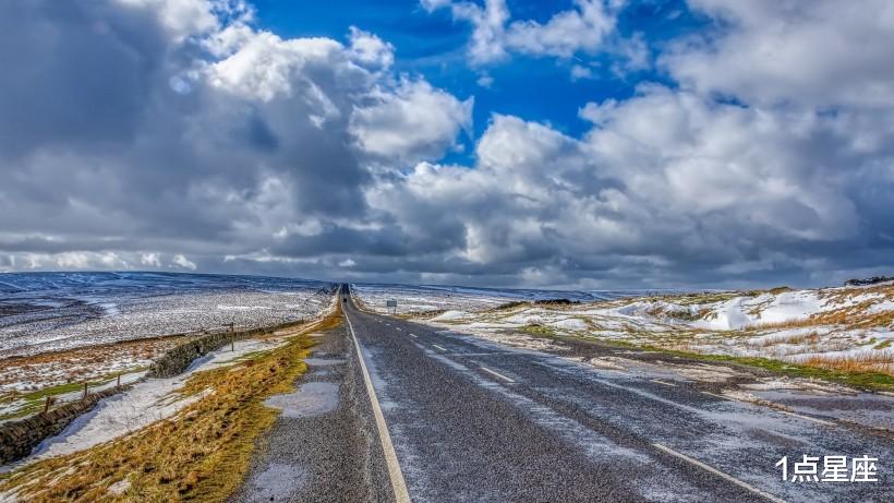 @辗转难眠,思念成疾的星座,难舍旧情,十分痛苦