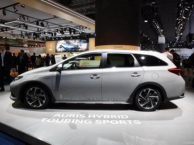 「丰田卡罗拉」丰田要逼死大众！全新卡罗拉旅行版曝光，比奔驰漂亮，配双人床不足12万