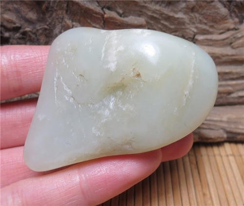 @林伟涛 | 和田玉的种类 | 籽料和山料的区别