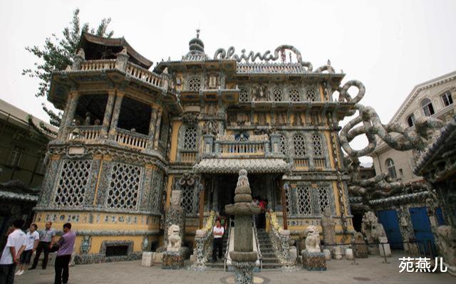 苑燕儿|住在茅草屋里不起眼的中国老太太，用5年花了6000万造了一座瓷宫