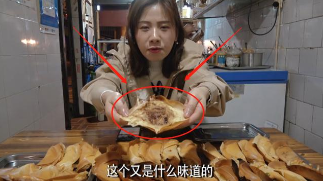 煎饺|密子君吃80个“巨型”煎饺，掰开一看却穿帮，直接掉粉70万！
