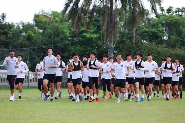 「中甲」晚上10点，天海获喜讯！又有6人找到下家，34岁鲁能功勋屈尊中甲弱旅