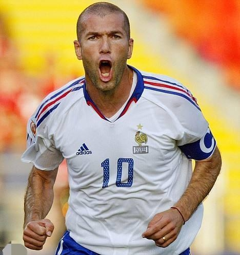 【齐达内】大罗和齐达内谁才是那个时代的一哥?