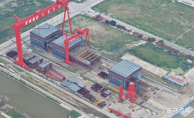 『核动力』美媒做出预测，中国004航母已经开工，或将使用核动力