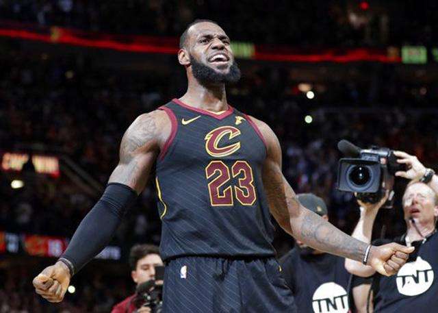 开拓者队|开拓者要黑八，球迷：想想18年让你头皮发麻的那个男人