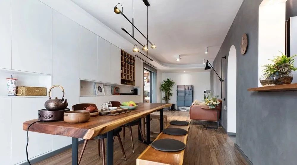 |你家真的需要客厅吗？客厅这样设计宽敞多了，朋友来了都不想走！