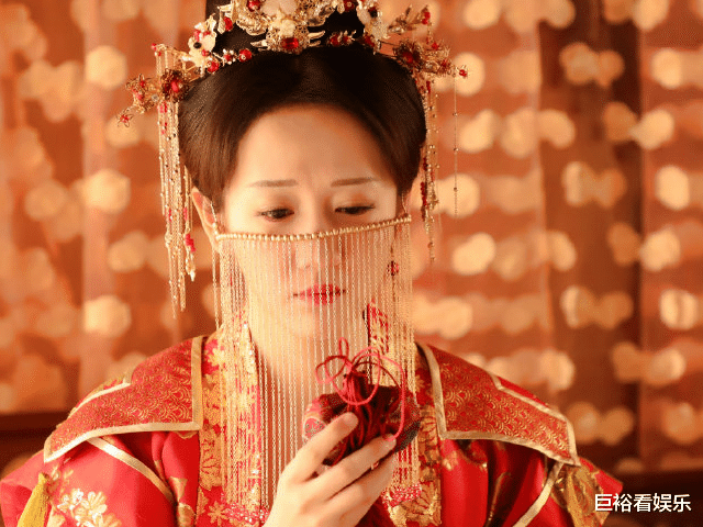 芒果台|芒果终于迎来“爆款剧”，开播4天已经破亿，一口气14集看不够！