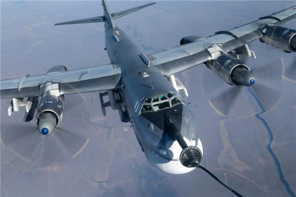 军机▲终于开始对美反击！F-35拦都拦不住？军机到美家门口巡航9小时