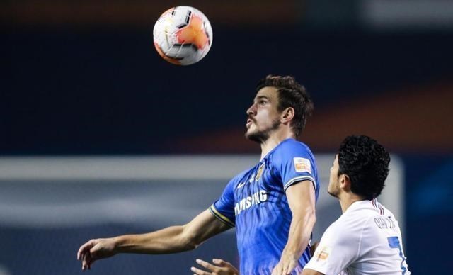 江苏苏宁|中超再现危险动作！苏宁VS上海申花！取消点球！央视：有点火药味