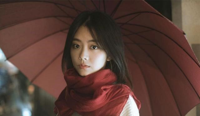 谭松韵|“不老童颜”谭松韵，与宋威龙相差10岁依旧看似兄妹！演技真绝了