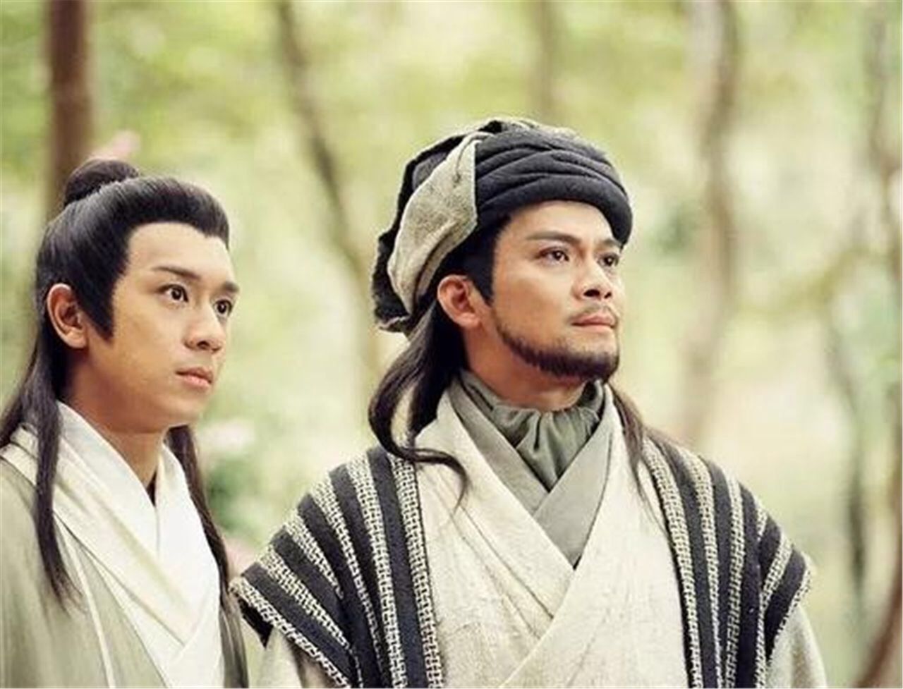 金庸：这5首金庸武侠剧中的主题曲，勾起无数人的武侠情怀，无法超越的经典 ！