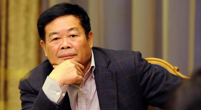 马云|马云：我很欣赏年轻人送快递，曹德旺：吃完年轻饭，制造业也完了