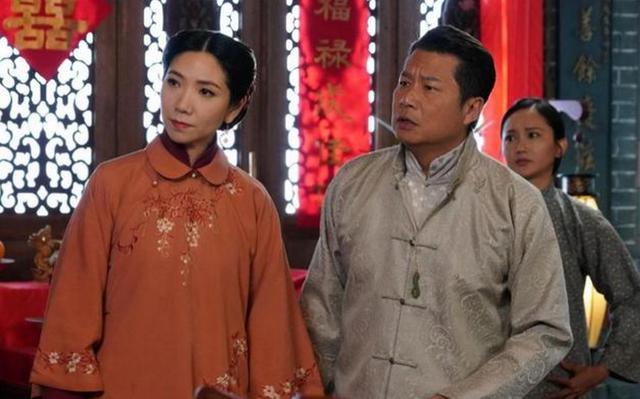 [鲍起静]年龄相差不大的明星却演父/母子，最没想到鲍起静只大郑则仕两岁