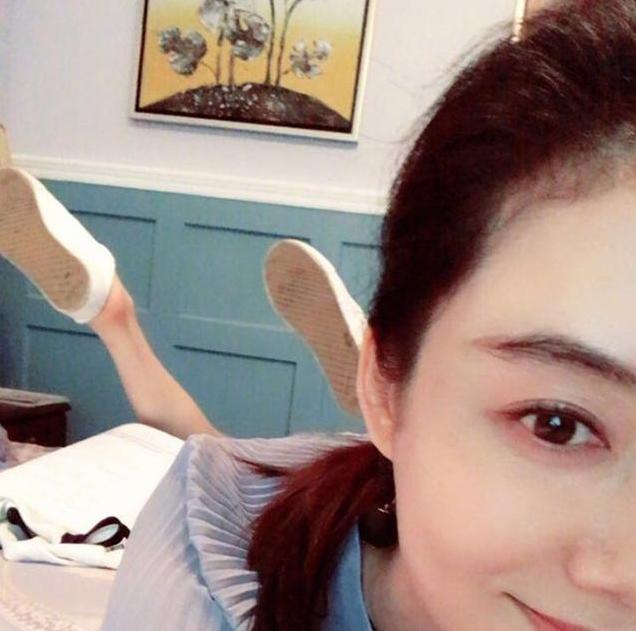 「车晓」?带你看看车晓住的豪宅,如今跟家人住在一起,生活过得十分安逸了