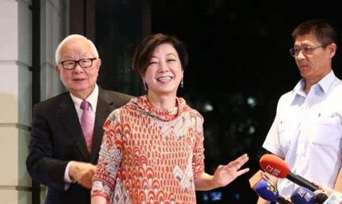 杨磊▲56岁创业,70岁娶美女秘书,86岁执掌万亿帝国,今利润是华为2倍