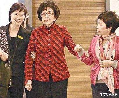 「赌王」赌王99岁亲姐何婉鸿: 守寡43年后, 与赌王四太有一场\隐形的交易\?