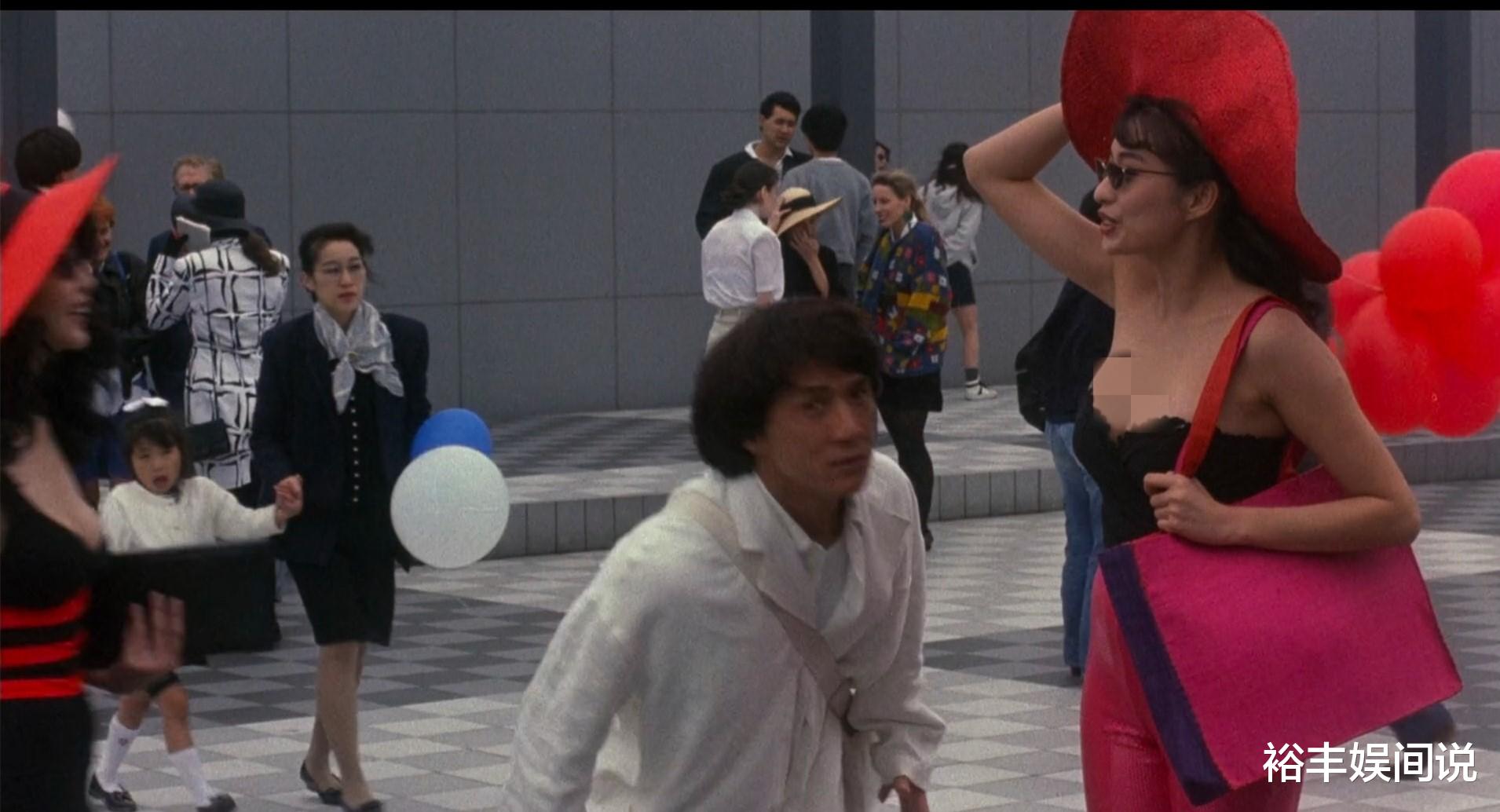 巩俐|《唐伯虎点秋香》中的她才是真美女，曾被赞比巩俐美，49岁仍靓丽