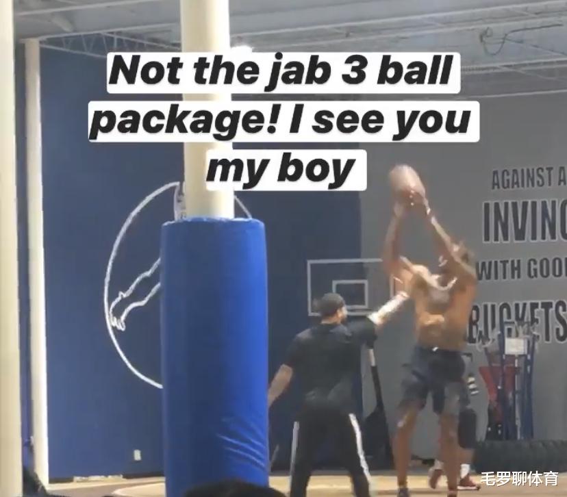 湖人队▲湖人第4巨头顾全大局，为詹皇第四冠压哨归队，苦练秘密武器3中3