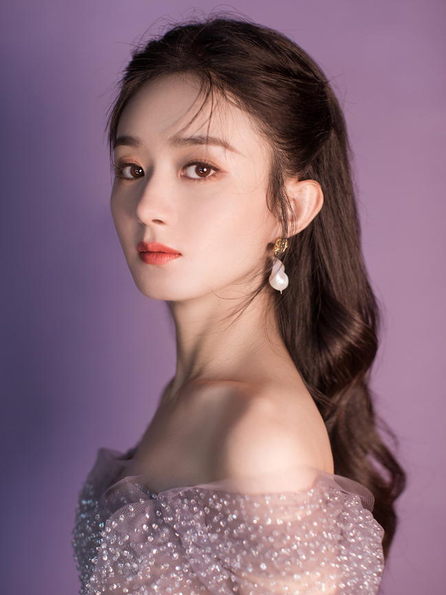 赵丽颖|《谁是凶手》预告，网友却只注意到赵丽颖的笑：鸡皮疙瘩出来了