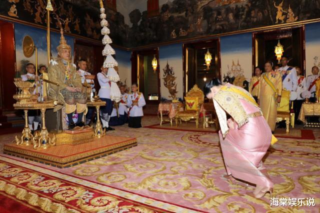 「泰国」泰国王后美得倾国倾城却忍辱负重，匍匐在国王脚边的模样让人心疼