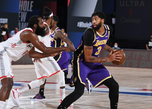 湖人队|大爆冷！詹眉45+22还是输！对不起，你们碰到三巨头了