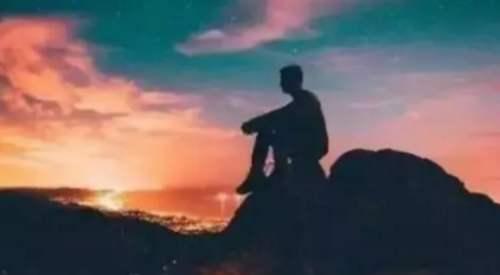 @职场生活，哪些人慢慢会被淘汰，你是不是？