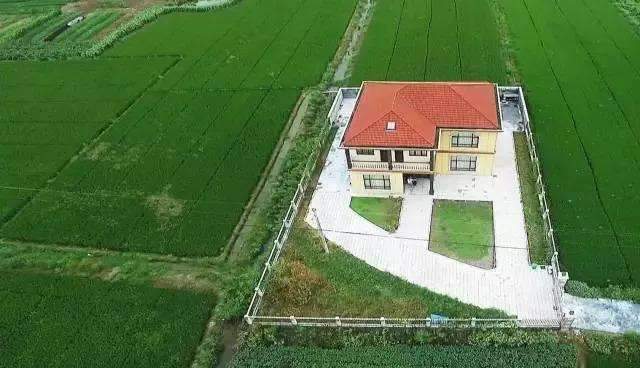 农民注意：农村盖房“新红线”，“两不三禁止”原则最好别违反！