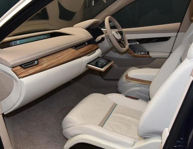 [b级车]又一高颜值B级车有望国产！绅士风+无框车门，油耗4L值得期待