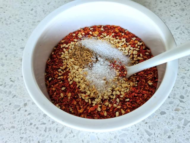 青萝卜|三伏天，要多吃此菜，煮一煮清淡鲜美，10分钟上桌，强筋骨除湿气