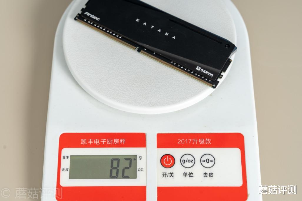 医生|设计出众，用料给力，性能强大、安钛克KATANA内存条 评测