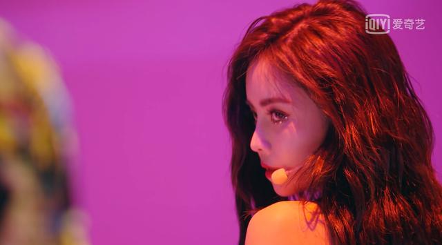 @青你2:合作舞台轮番炸场,蔡徐坤新歌水舞台惊艳登场