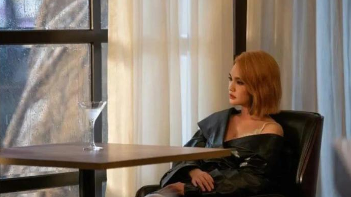 杨丞琳|李荣浩两月时间娶回杨丞琳，新婚不久两地分居，妻子投入外籍帅男怀抱