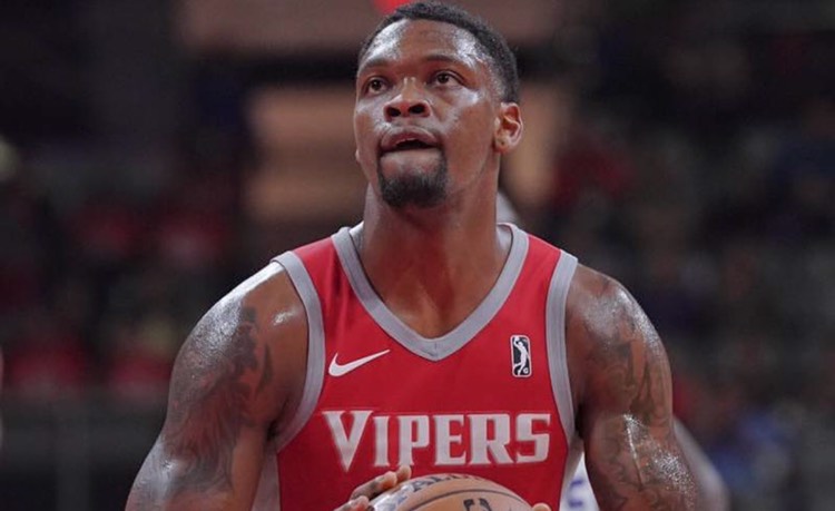 火箭队|火箭再多两强援，4分钟合拿5+5+2，37岁老将首秀，施罗德或被禁赛