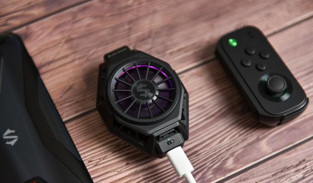 黑鲨3|游戏手机佼佼者!黑鲨3评测:270Hz触控采样率|很猛,您喜欢吗