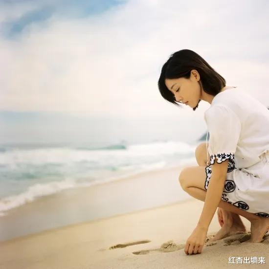 邓家佳|嫁给爱情,却败给了婚姻:邓家佳的婚姻,给万千女性敲响了警钟