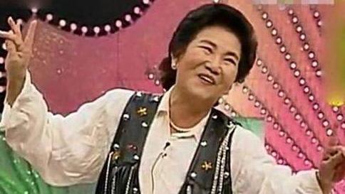 赵丽蓉|2000年,赵丽蓉临终留下遗言,“义子”巩汉林守灵后永远离开春晚