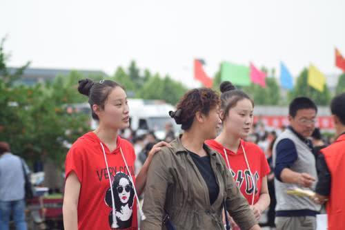 替考@高考遇到双胞胎替考如何识破?得知答案后,考生:这也可以?