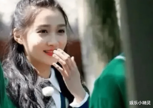 【奔跑吧兄弟】关晓彤“录制”跑男，为何中途退出？得知原因，网友：太不专业了！