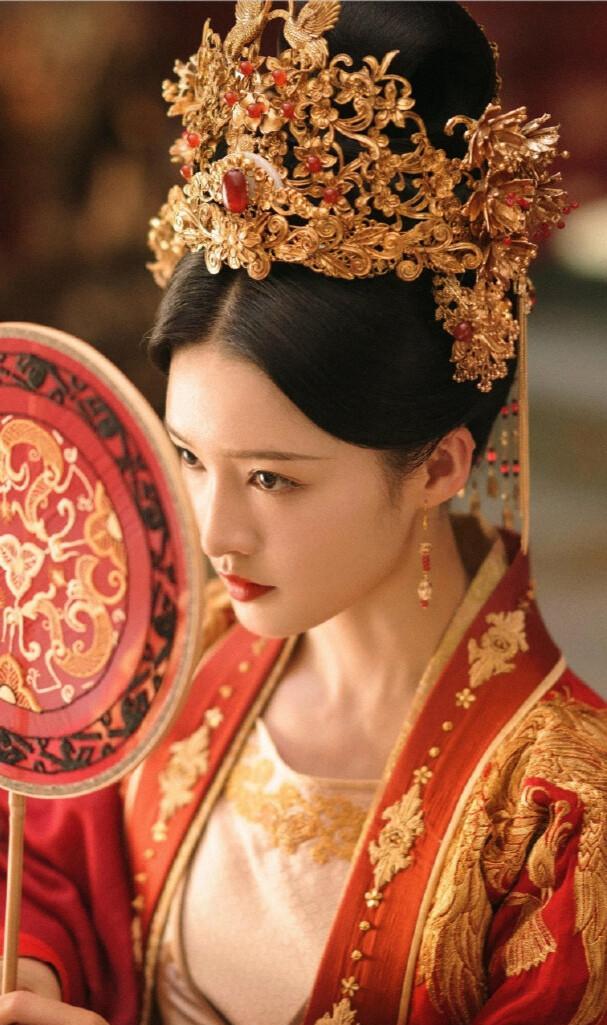 秦昊|李沁、秦昊演技都在线，为何《锦绣南歌》评分还是一路下跌？