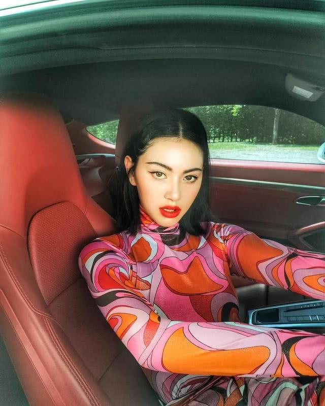 「lisa」泰国第一神颜，美过Lisa，拿下最年轻影后，好身材成为她的“名片”