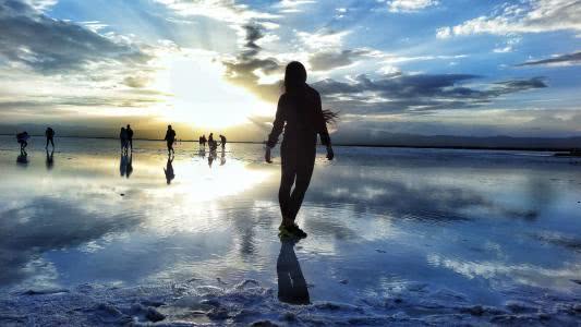 「主力资金」刷新了A股的纪录，省属的国企亏损了472亿，所属的省份的GDP还不到3千亿